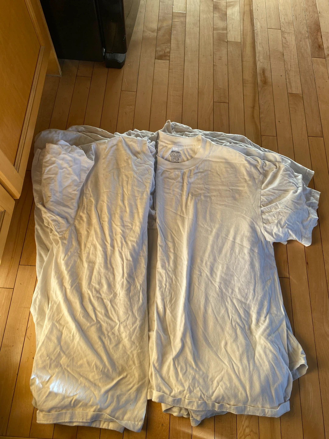 Kirkland Signature White T-Shirts XL 🏈