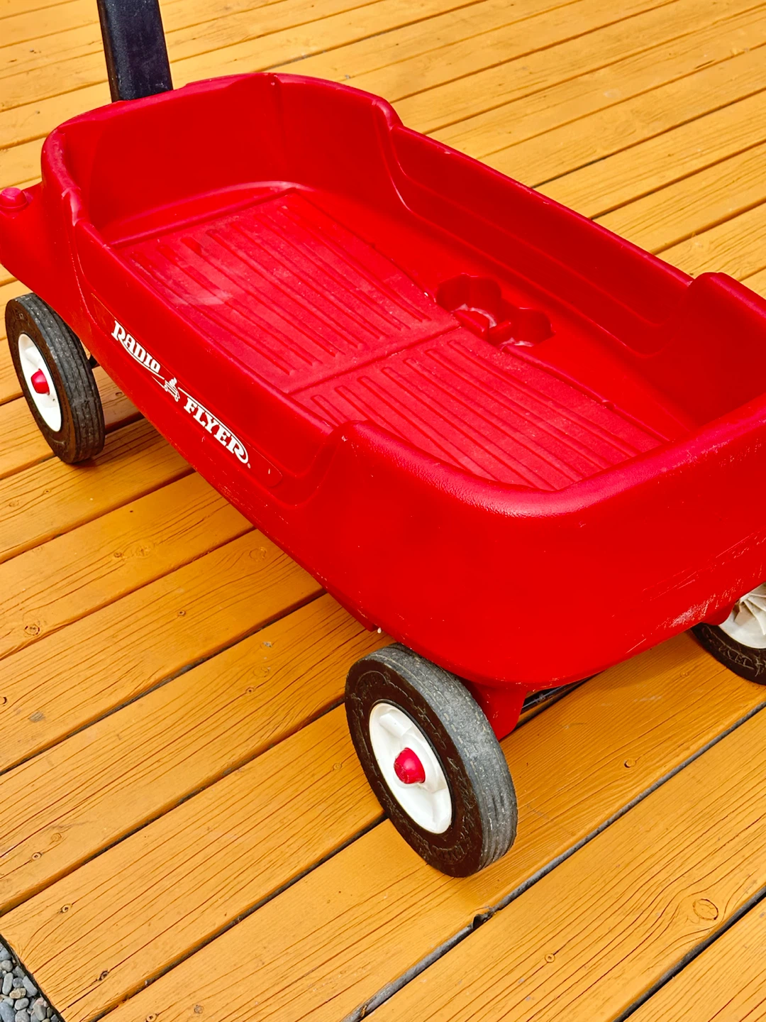 Radio Flyer red plastic wagon - photo 5