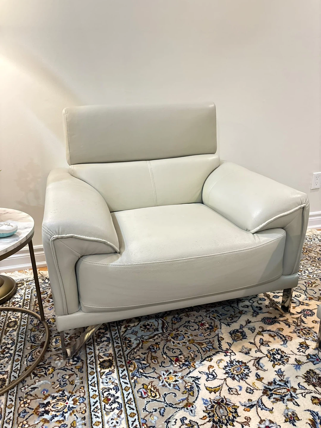 Modern light grey leather sofa and armchair set - photo 5