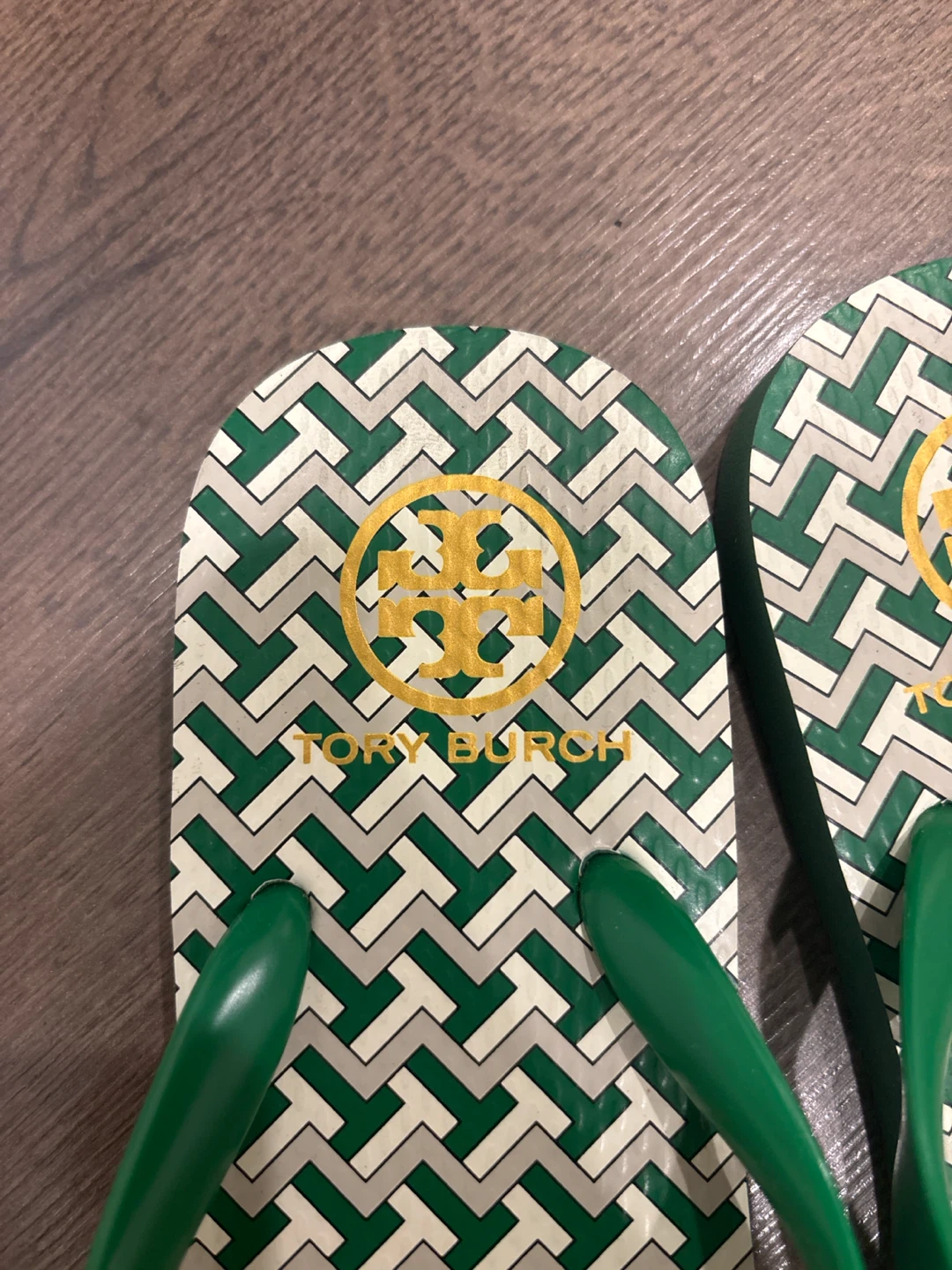 Tory Burch Green Pattern Flip Flops - photo 2