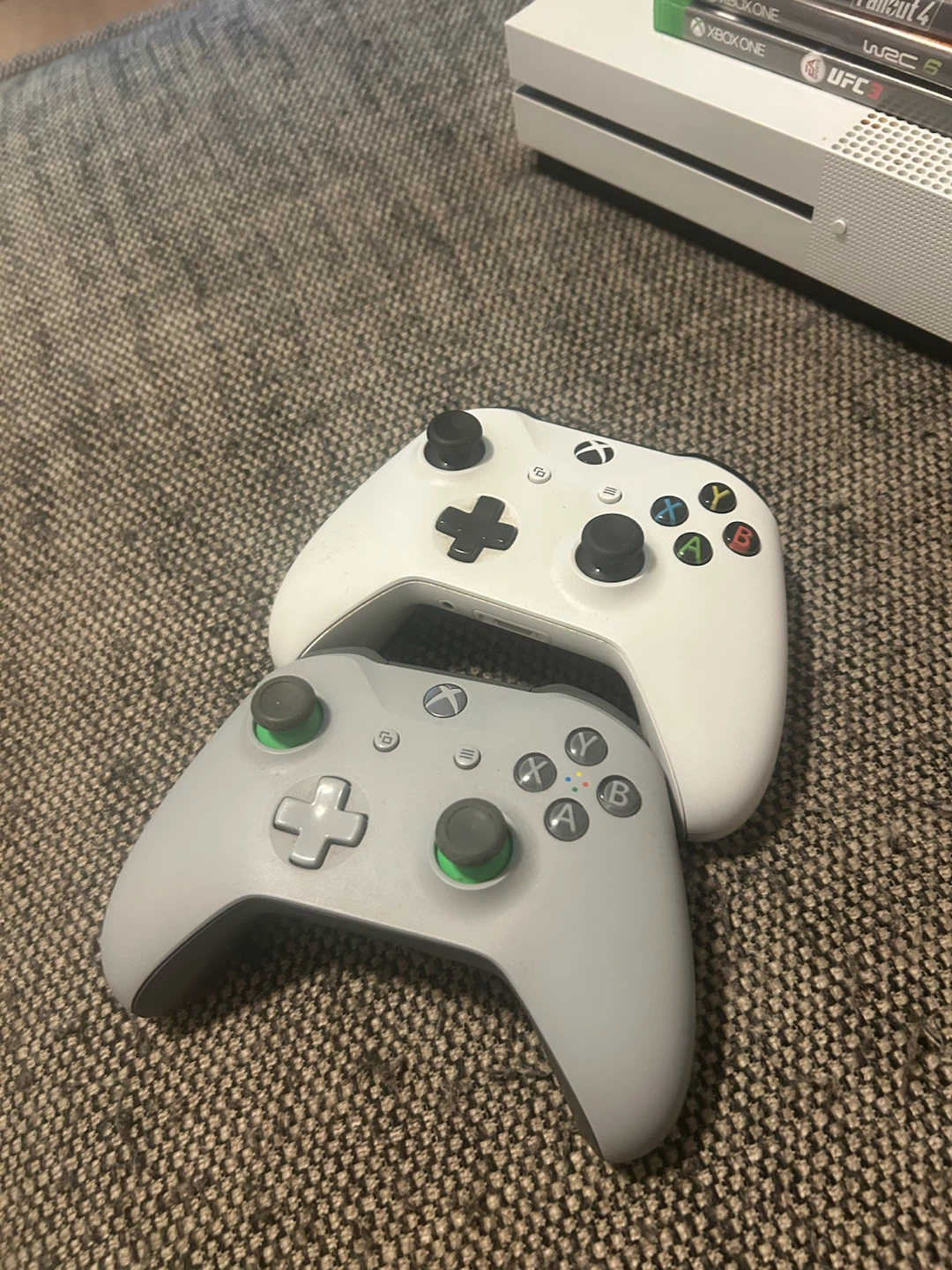 Xbox One S Bundle with Two Controllers and Five Games - photo 5