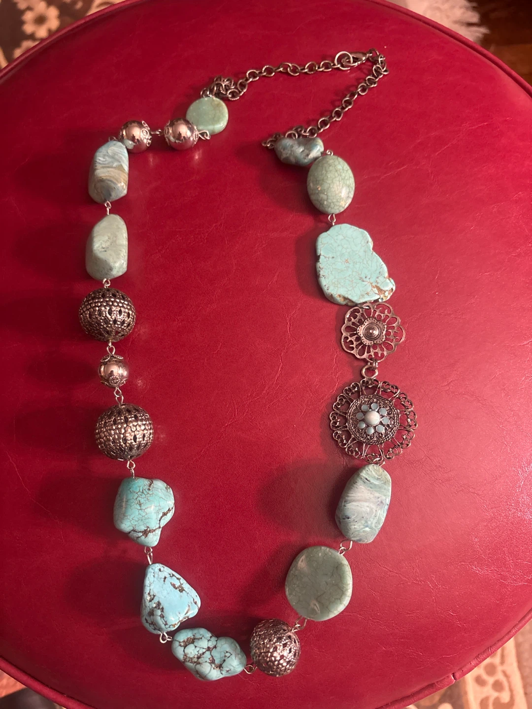 🏈 Turquoise Stone and Filigree Beaded Necklace