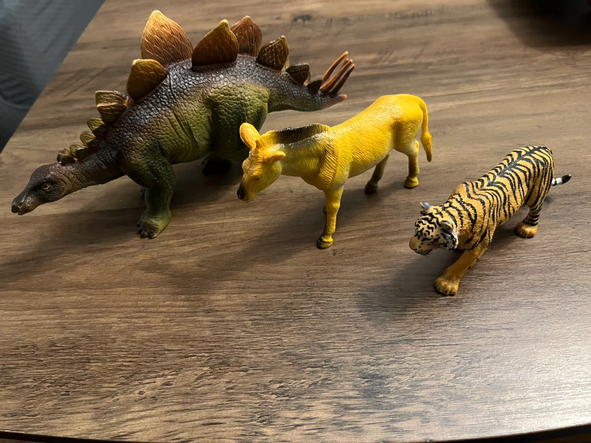 Set of 3 Animal and Dinosaur Figures - photo 2