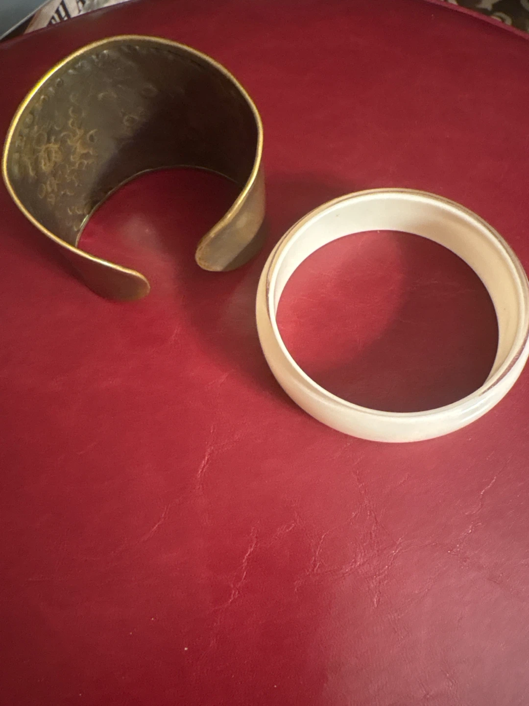 🏈 Two Vintage Style Bracelets - photo 2