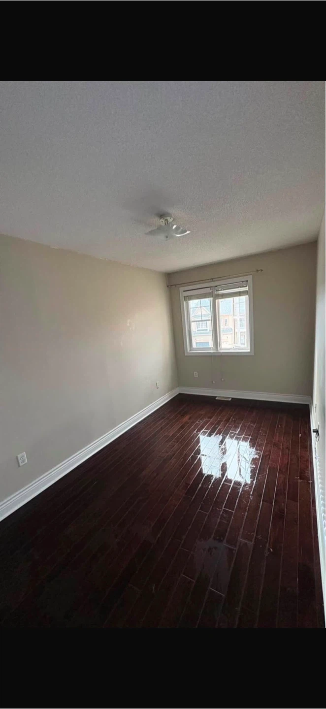 Bedroom for rent - photo 2
