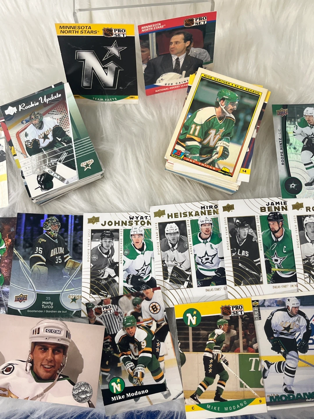 Dallas Stars LED Desk Lamp - Includes FREE Hockey Cards - photo 4