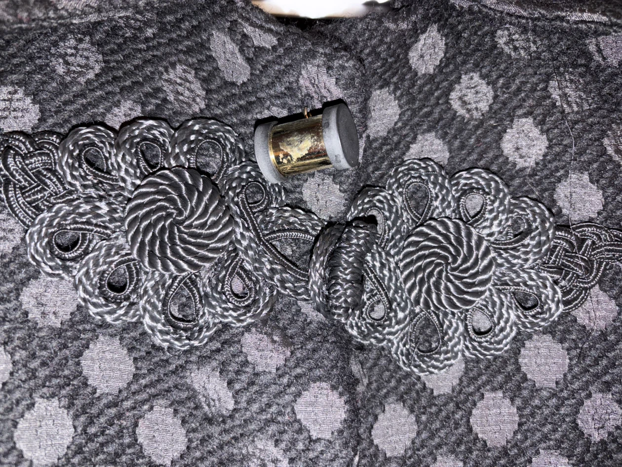 Les Femmes Black Polka Dot Coat 🏈 - photo 2