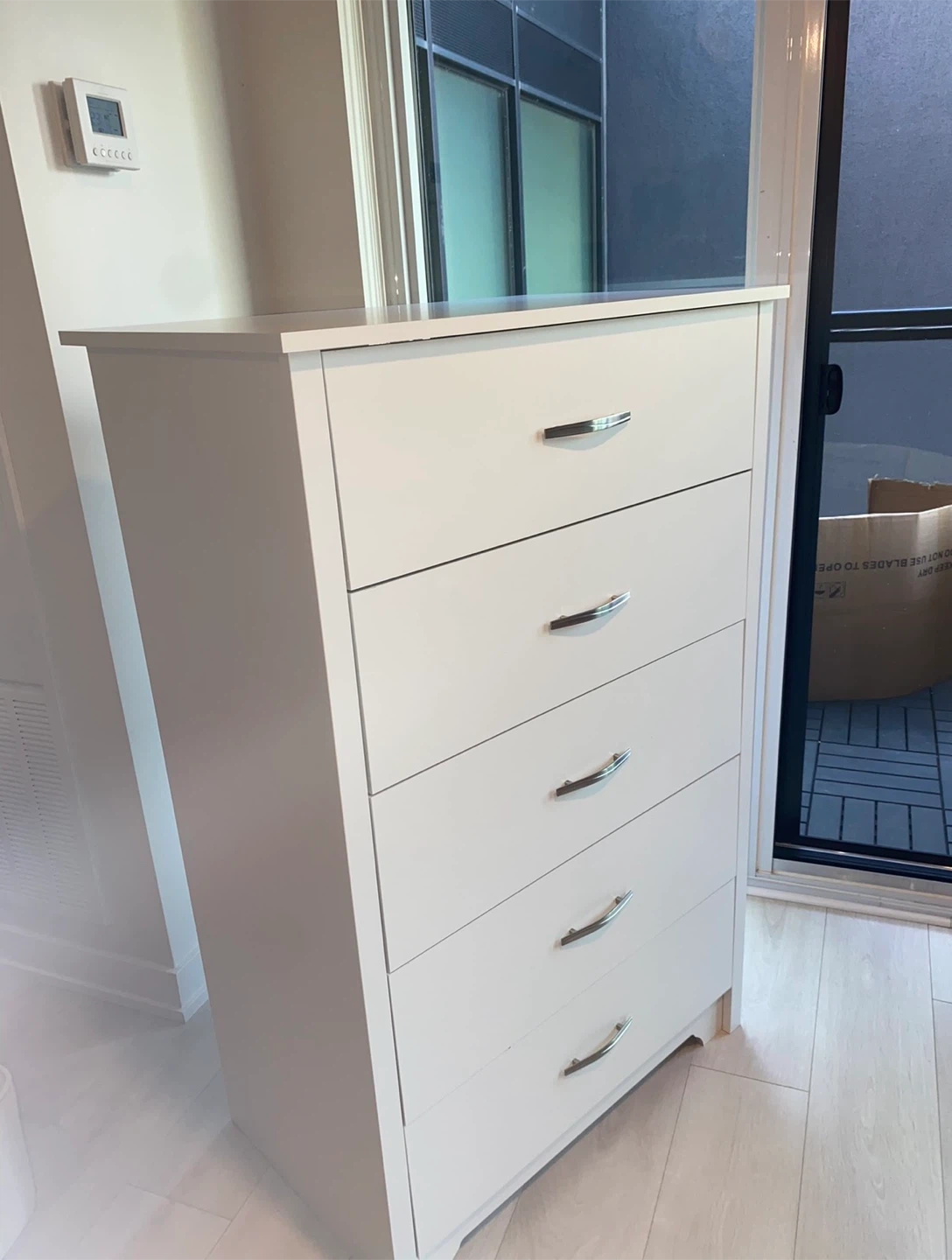 White 5-Drawer Chest of Drawers - photo 3