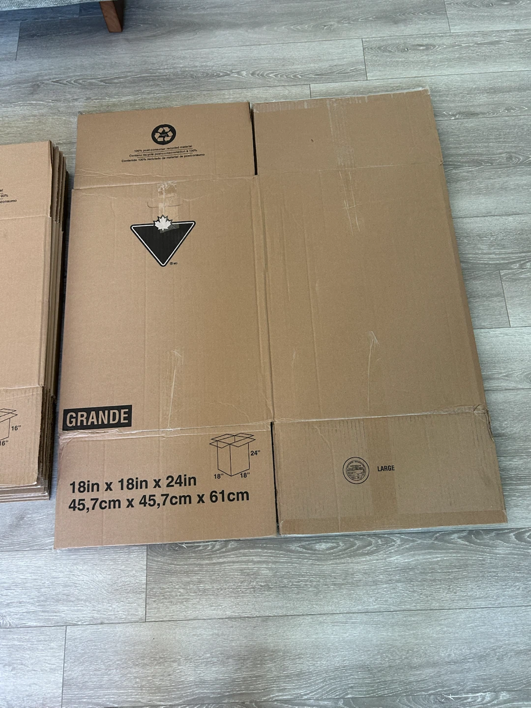 25 Assorted Canadian Tire Moving Boxes - photo 4