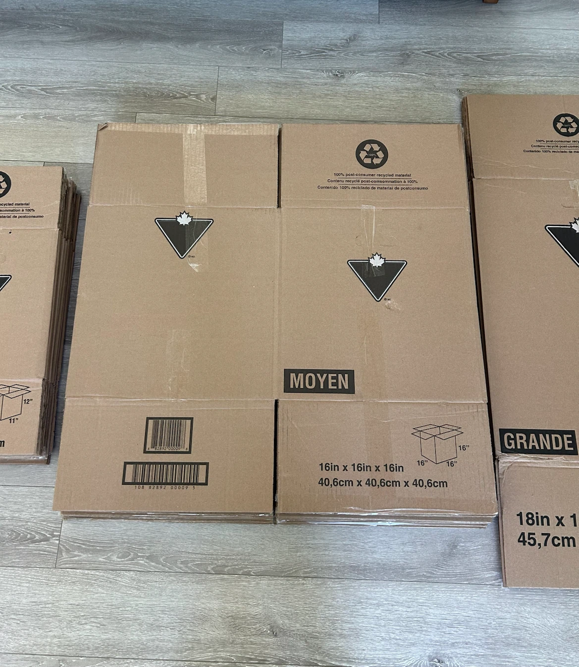 25 Assorted Canadian Tire Moving Boxes - photo 5