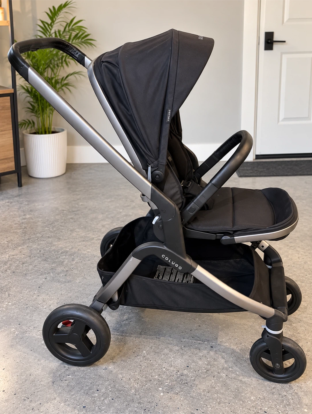 Colugo Compact Stroller