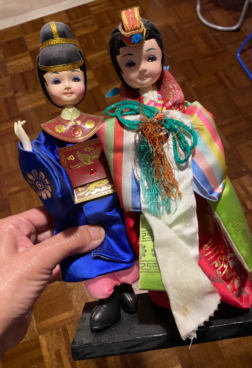 Traditional Korean Wedding Dolls - photo 2
