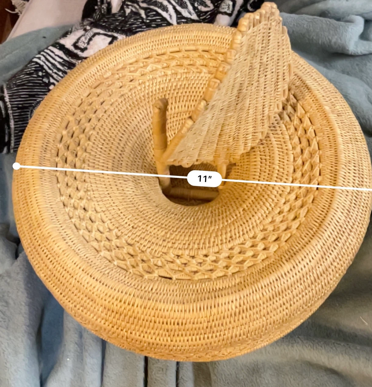 🏈 Woven Rattan Basket with Lid - photo 5