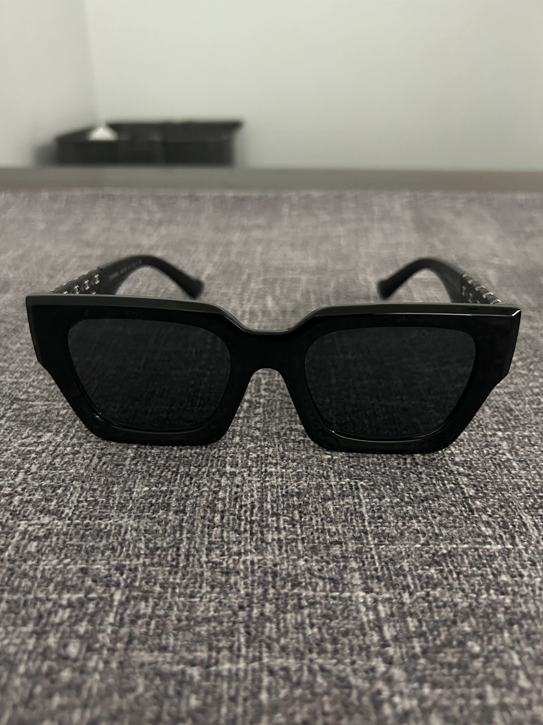 Chanel Black Sunglasses with Case - photo 2