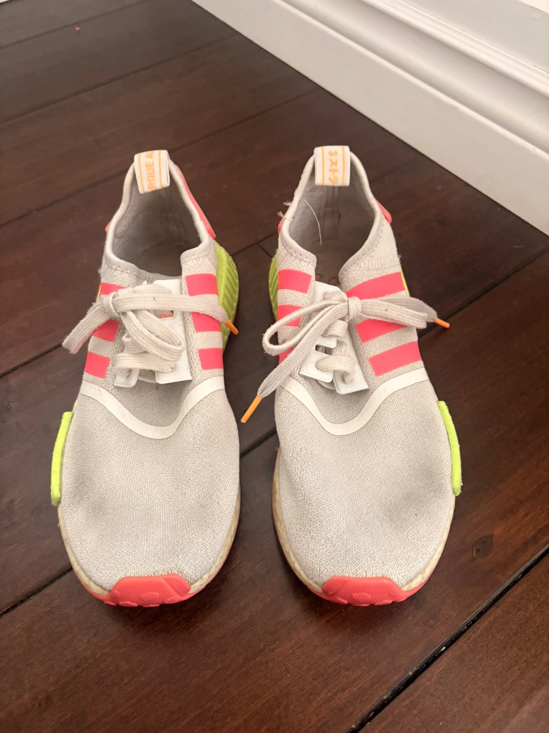 🏈Adidas NMD R1 Sneakers Size 9 US