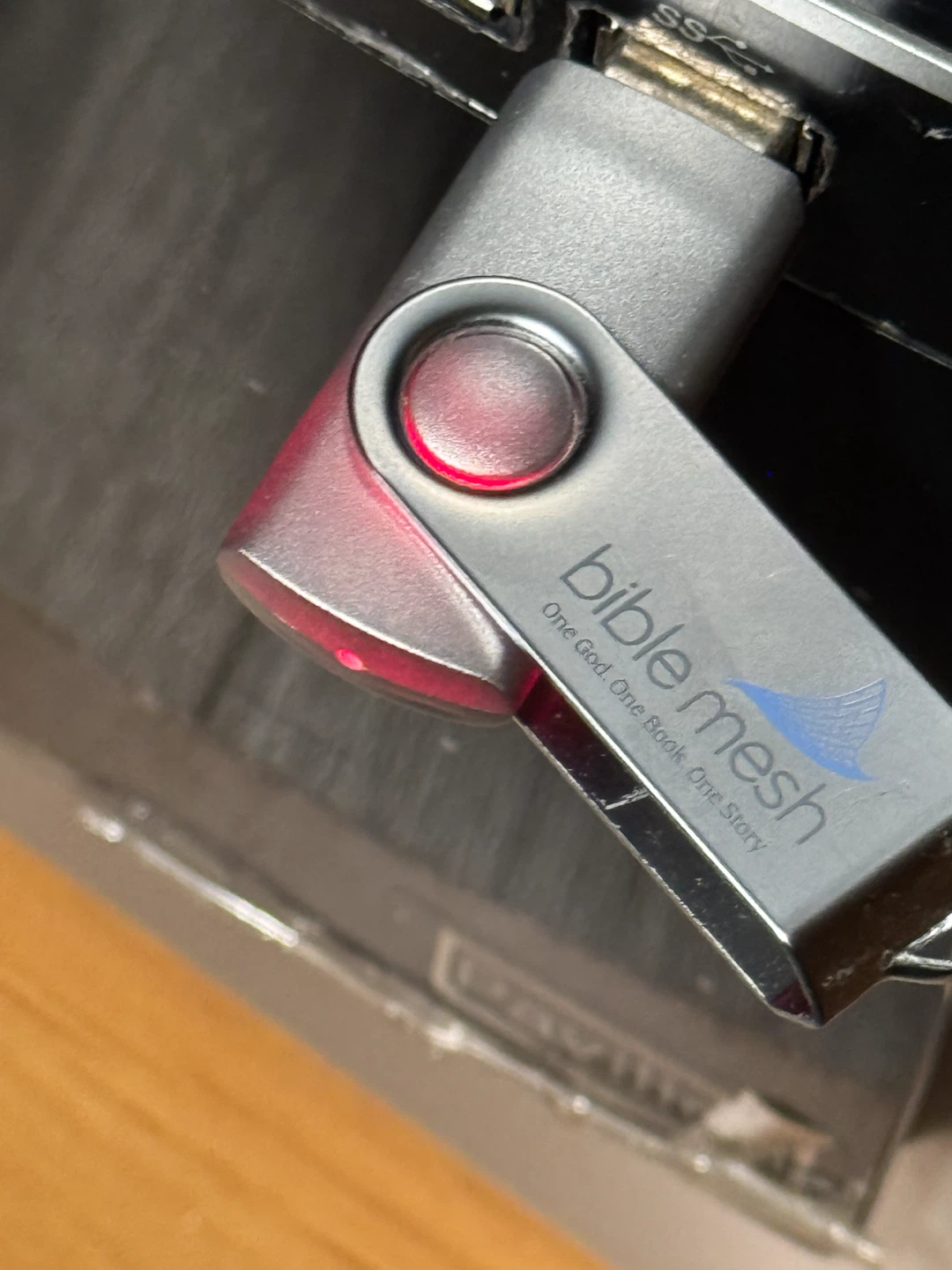 USB FLASH DRIVE Switch Open  You Get 2  PC. - photo 3