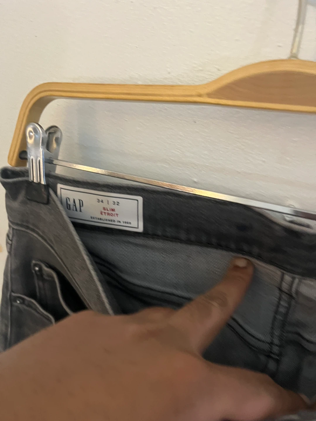 Gap Slim Jeans - 34x32 - photo 4