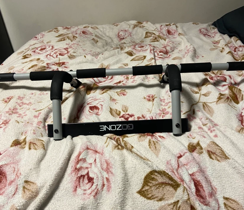 GoZone Doorway Pull-Up Bar - photo 2