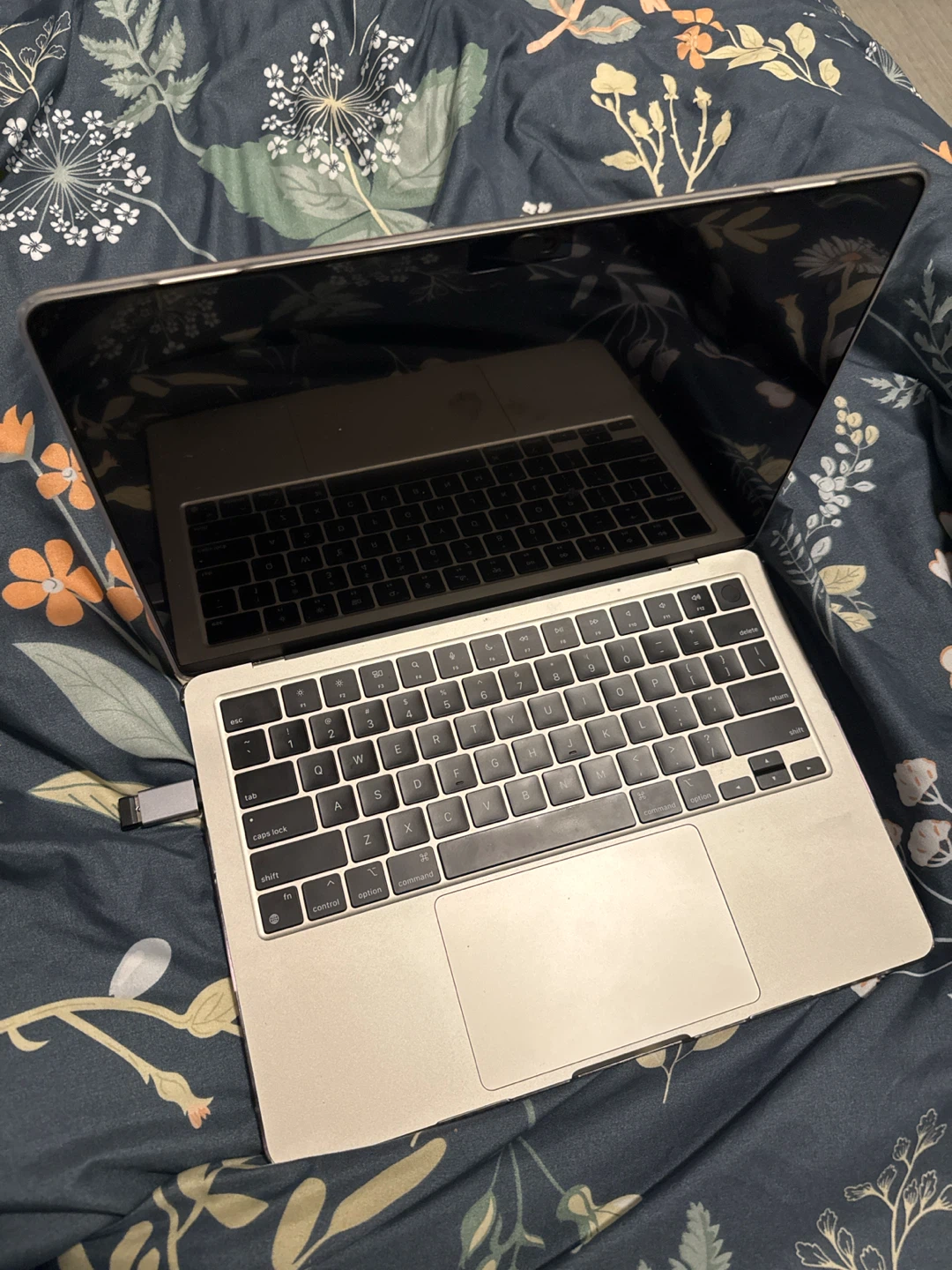 Apple MacBook Air 13-inch M2
