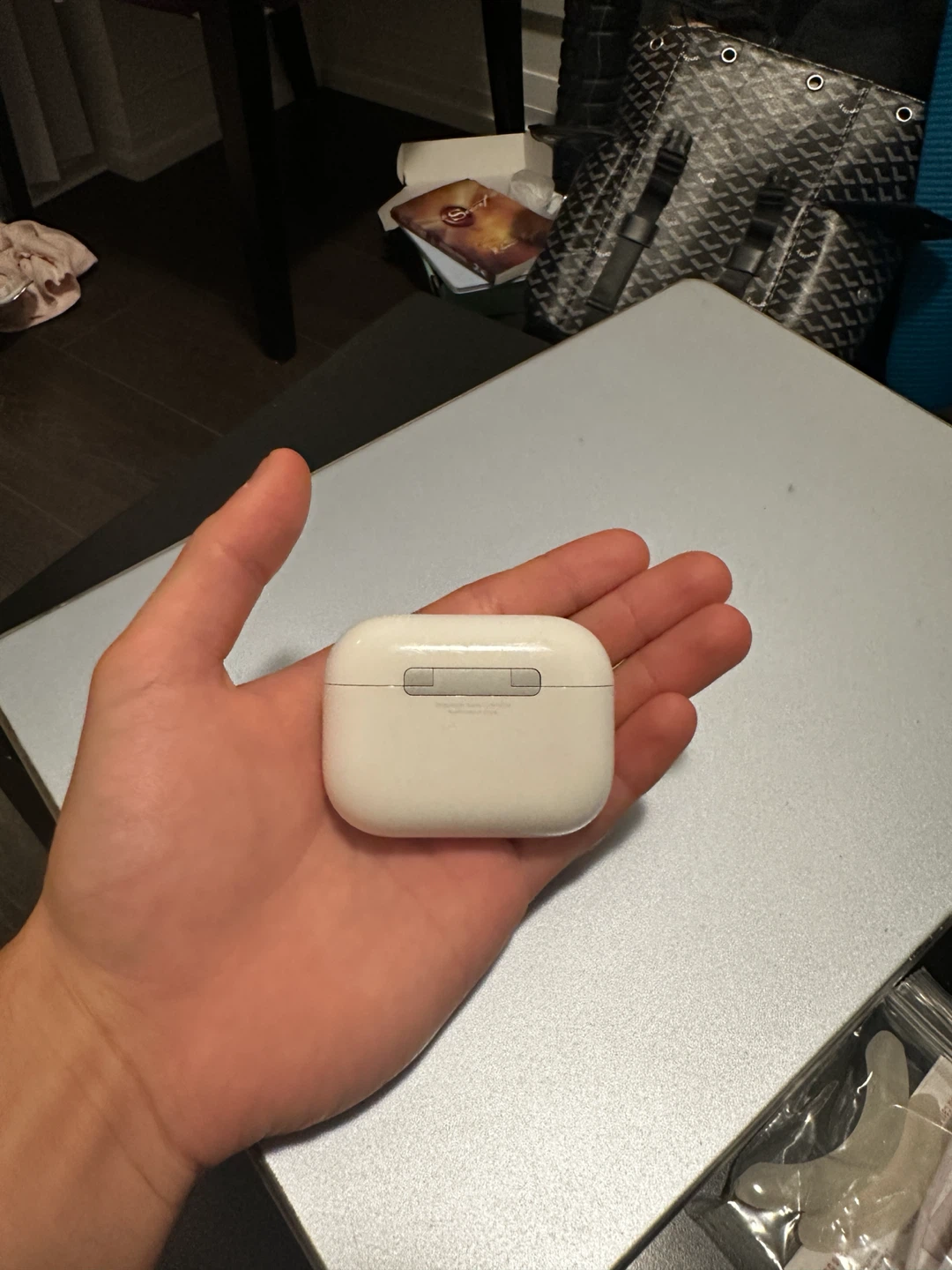 Apple AirPods Pro 4 - photo 2