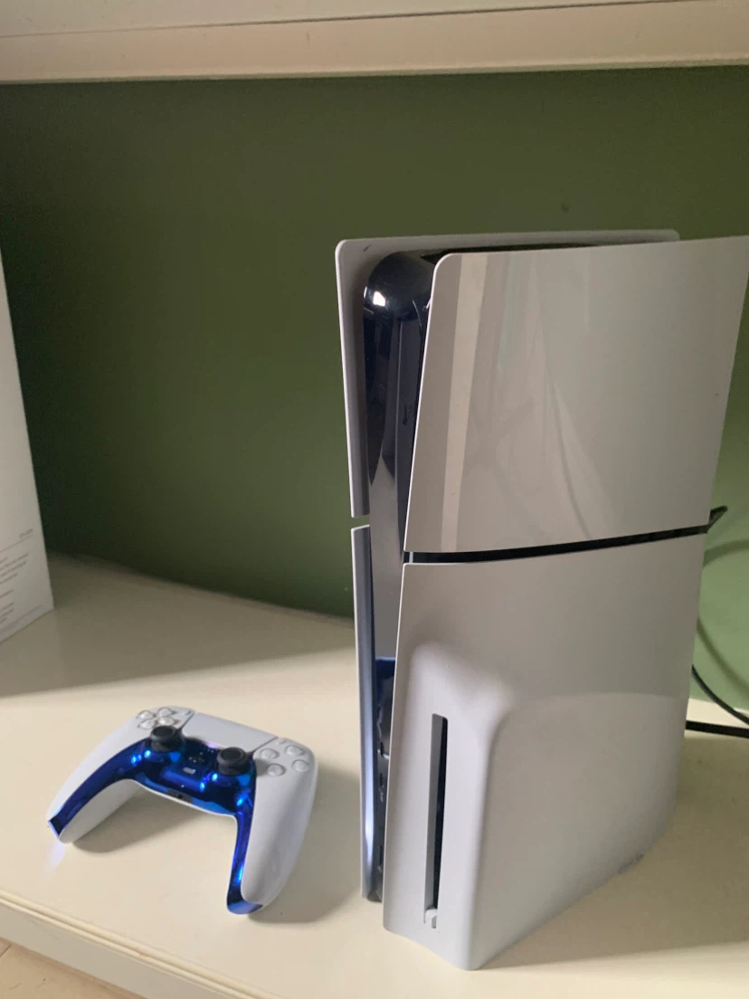 Brand New PS5 Slim Disc Edition 1TB