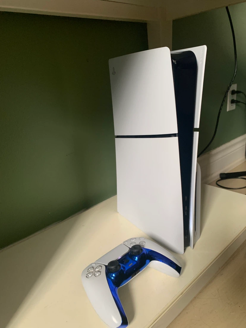 Brand New PS5 Slim Disc Edition 1TB - photo 5