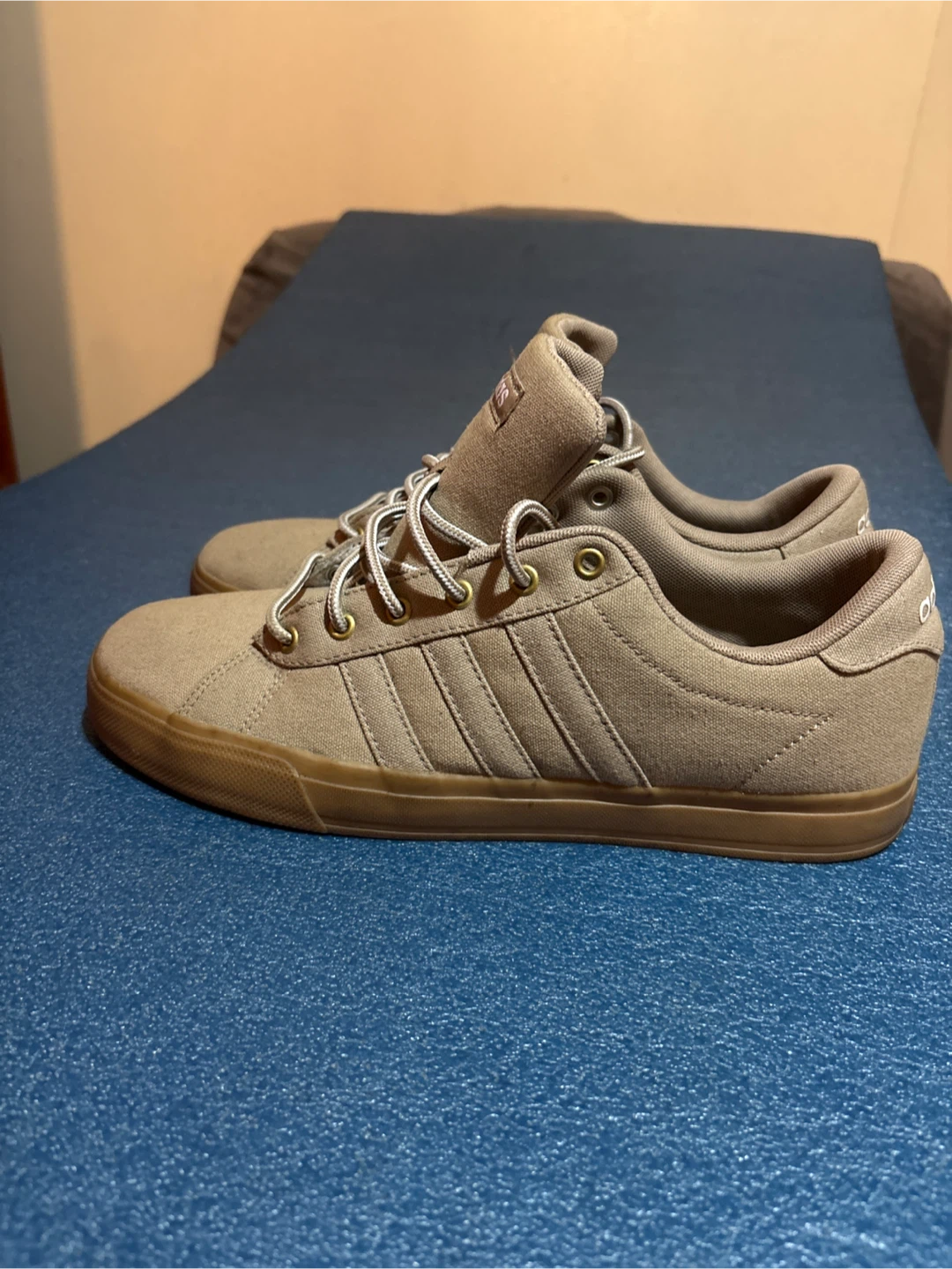 Adidas Canvas Sneakers Tan Gum Sole - photo 2