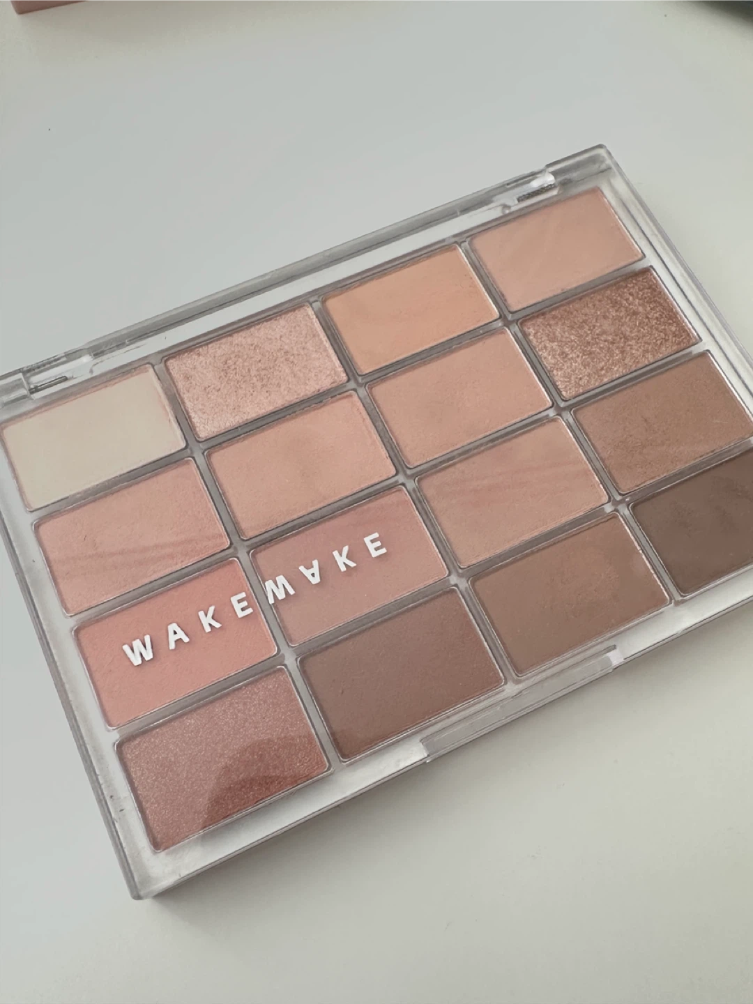 K-beauty WAKEMAKE Eye Palette