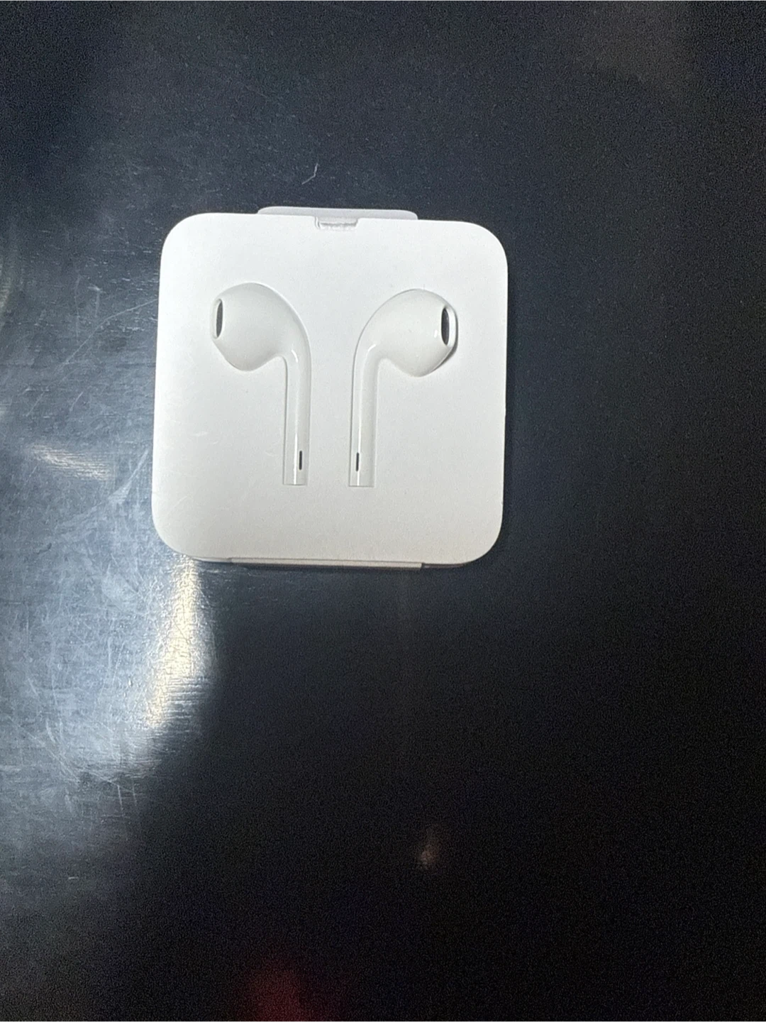 Apple wired earbuds