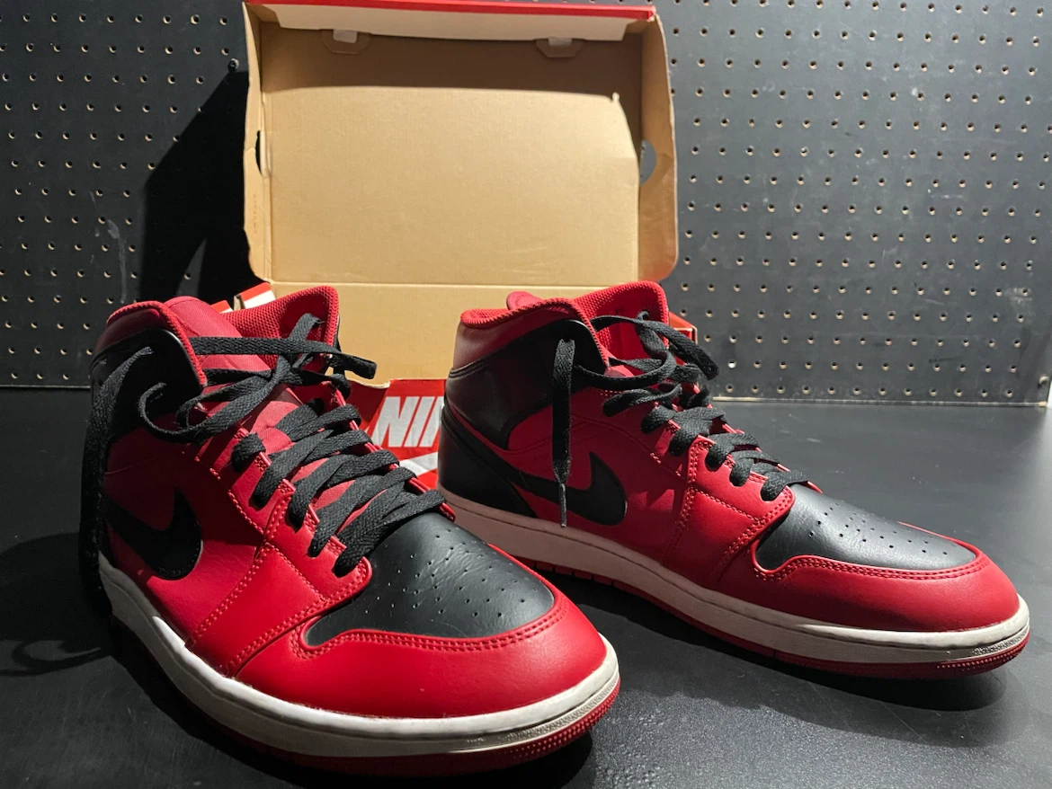 Nike Air Jordan 1 Mid Red and Black - photo 3