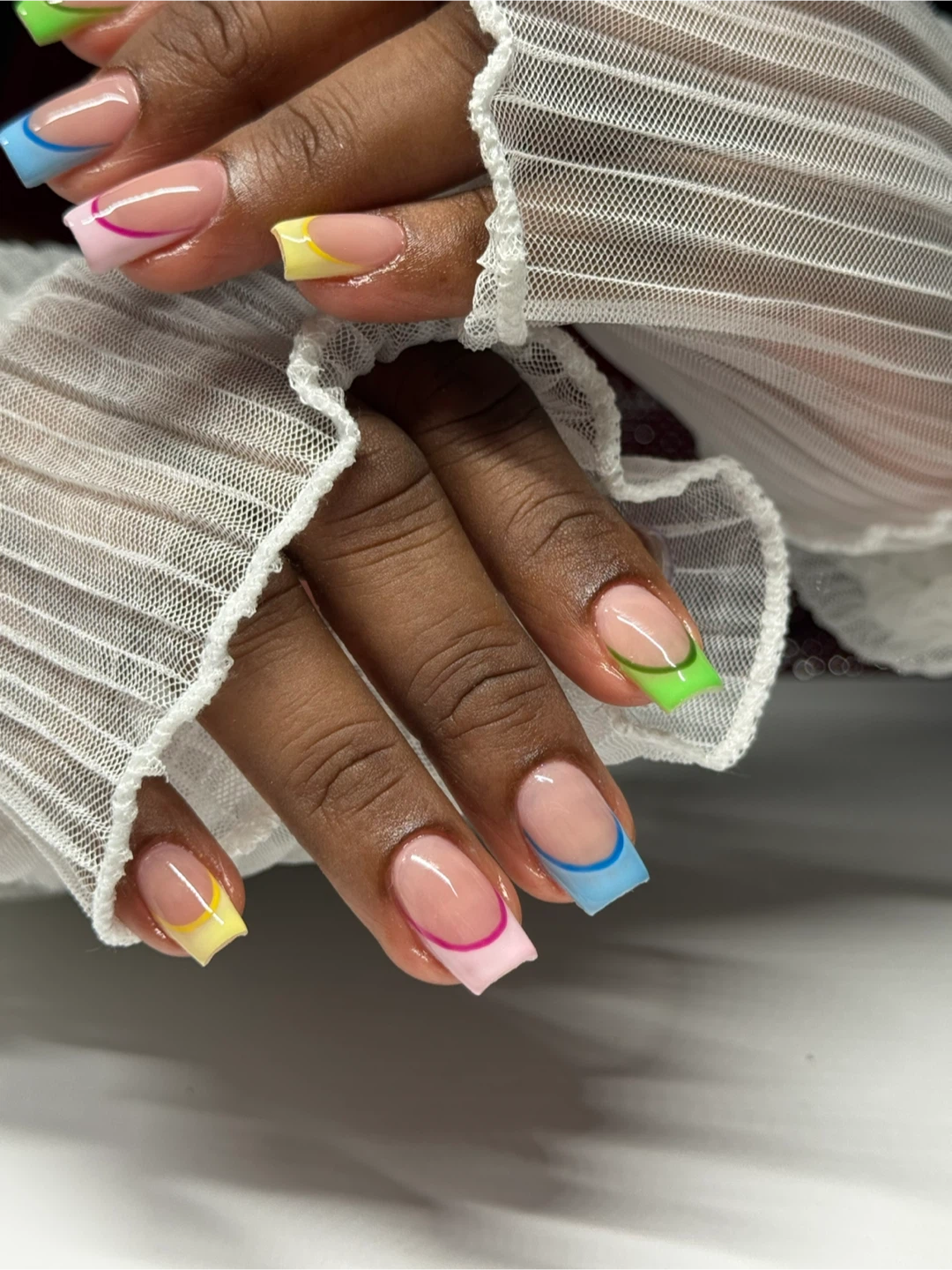 French nails - photo 2