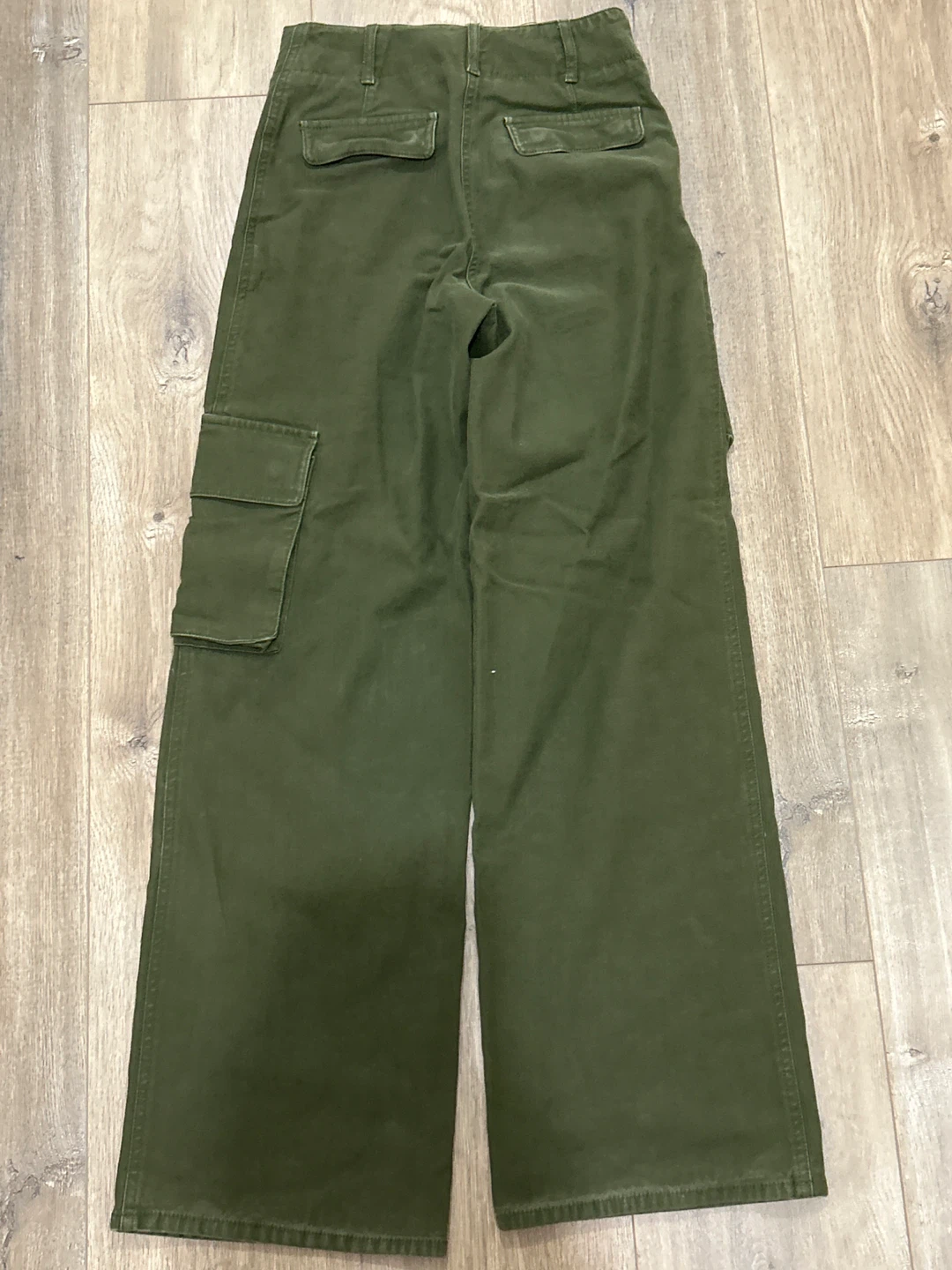 Aritzia Olive Green Cargo Pants - photo 2