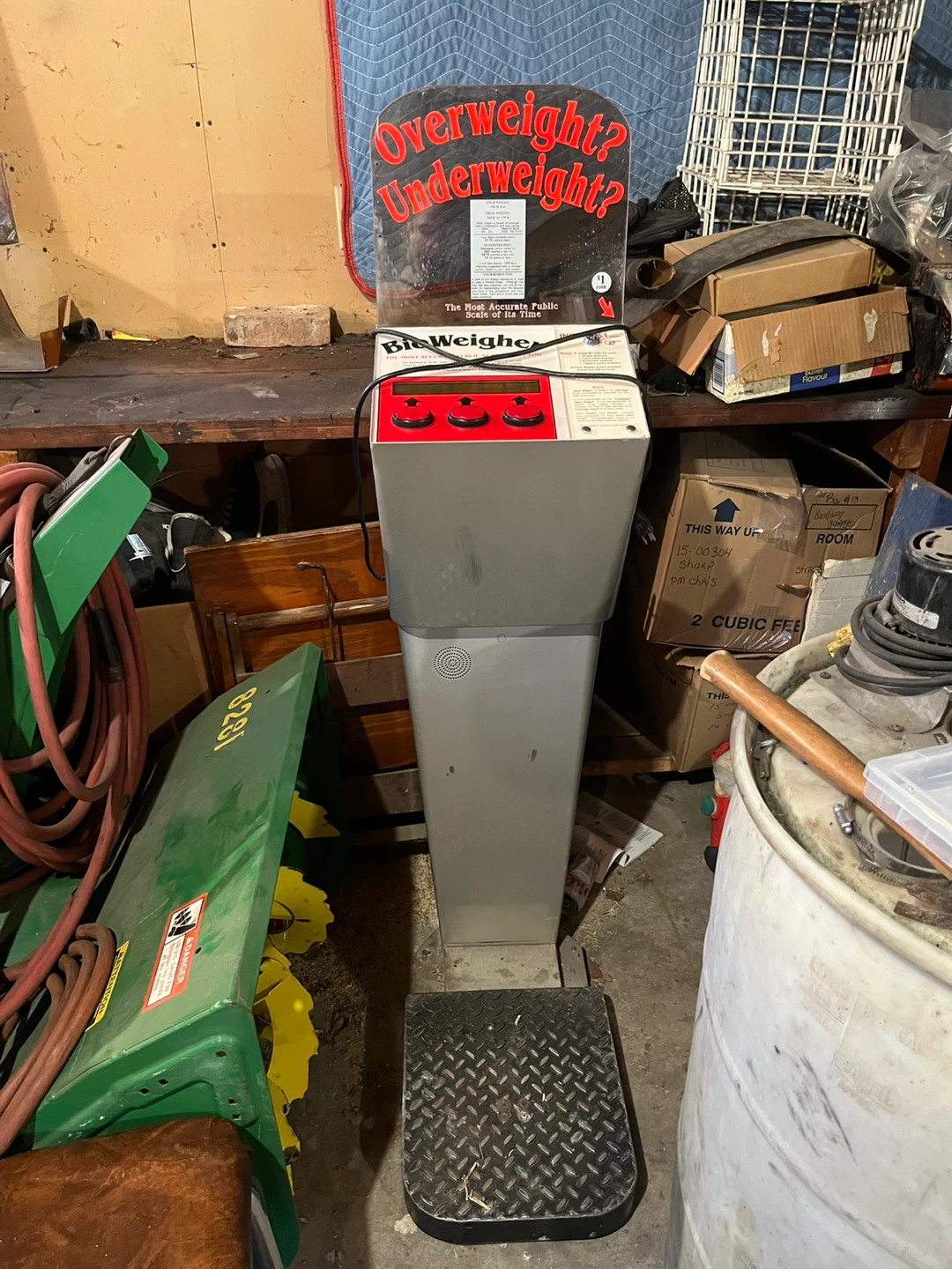 BioWeigher Public Coin-Operated Scale