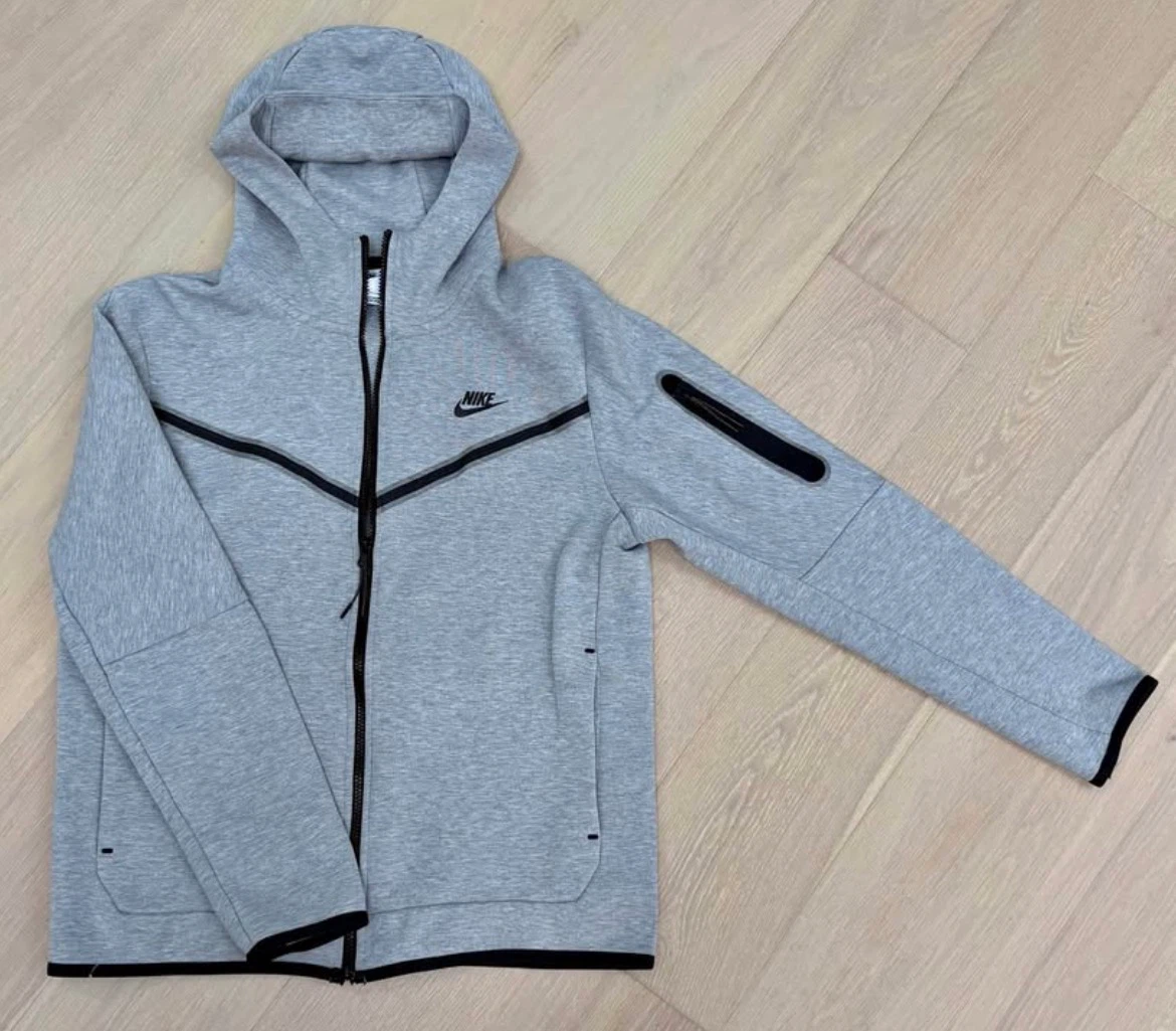 Nike Tech Fleece Hoodie Grey
