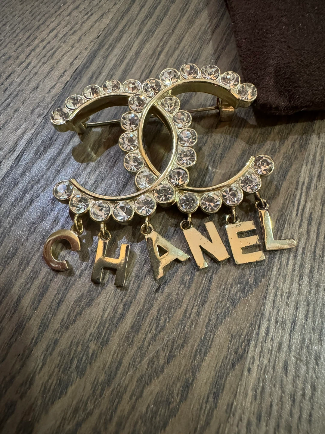 Chanel Crystal CC Dangle Brooch - photo 2