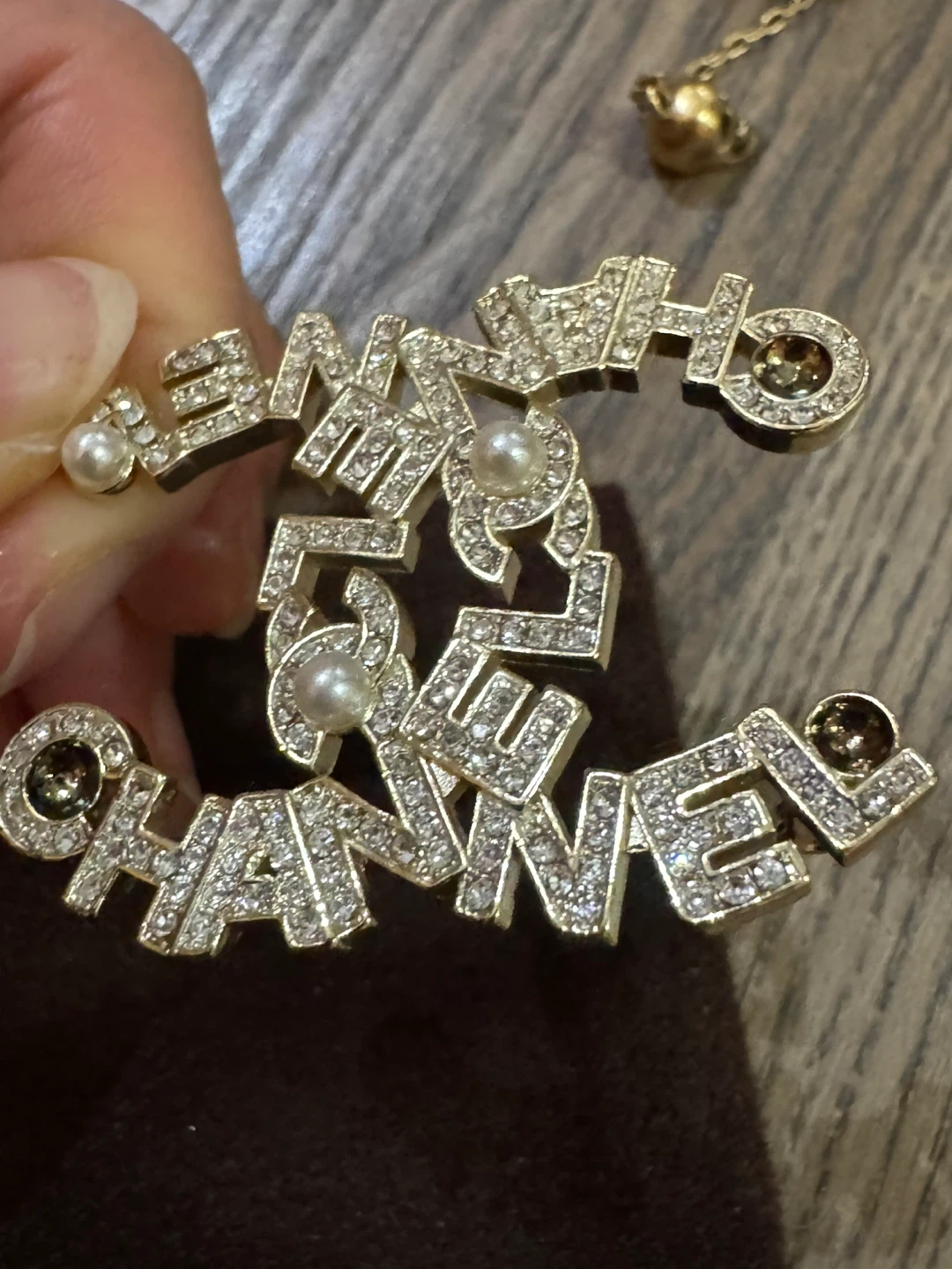 Chanel CC Logo Rhinestone Brooch - photo 3