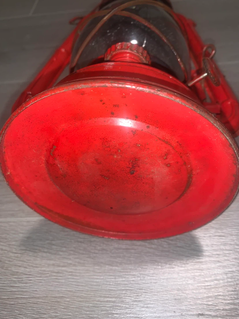 Vintage Red Hurricane Oil Lantern - photo 2