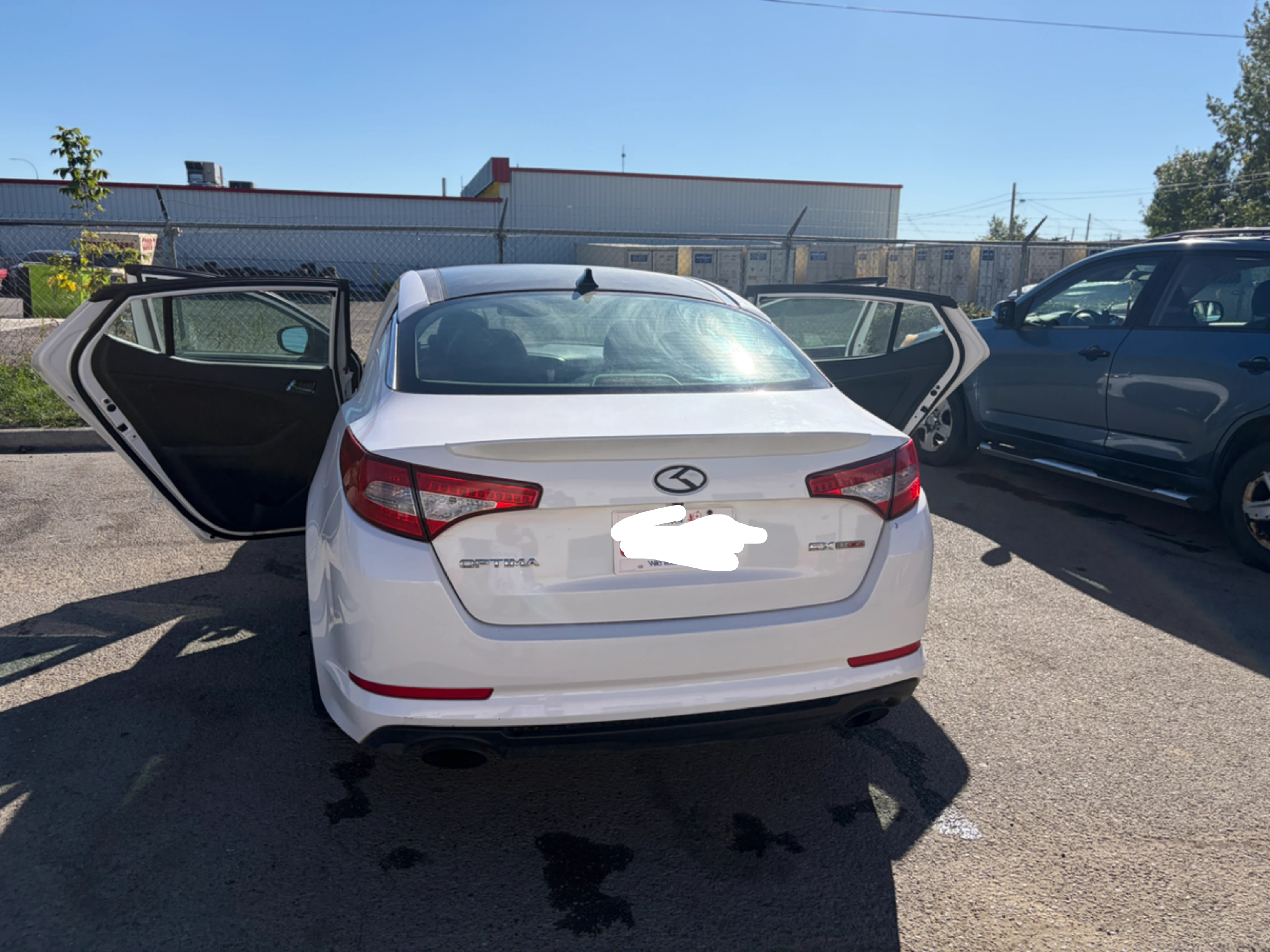 2011 KIA OPTIMA - photo 2