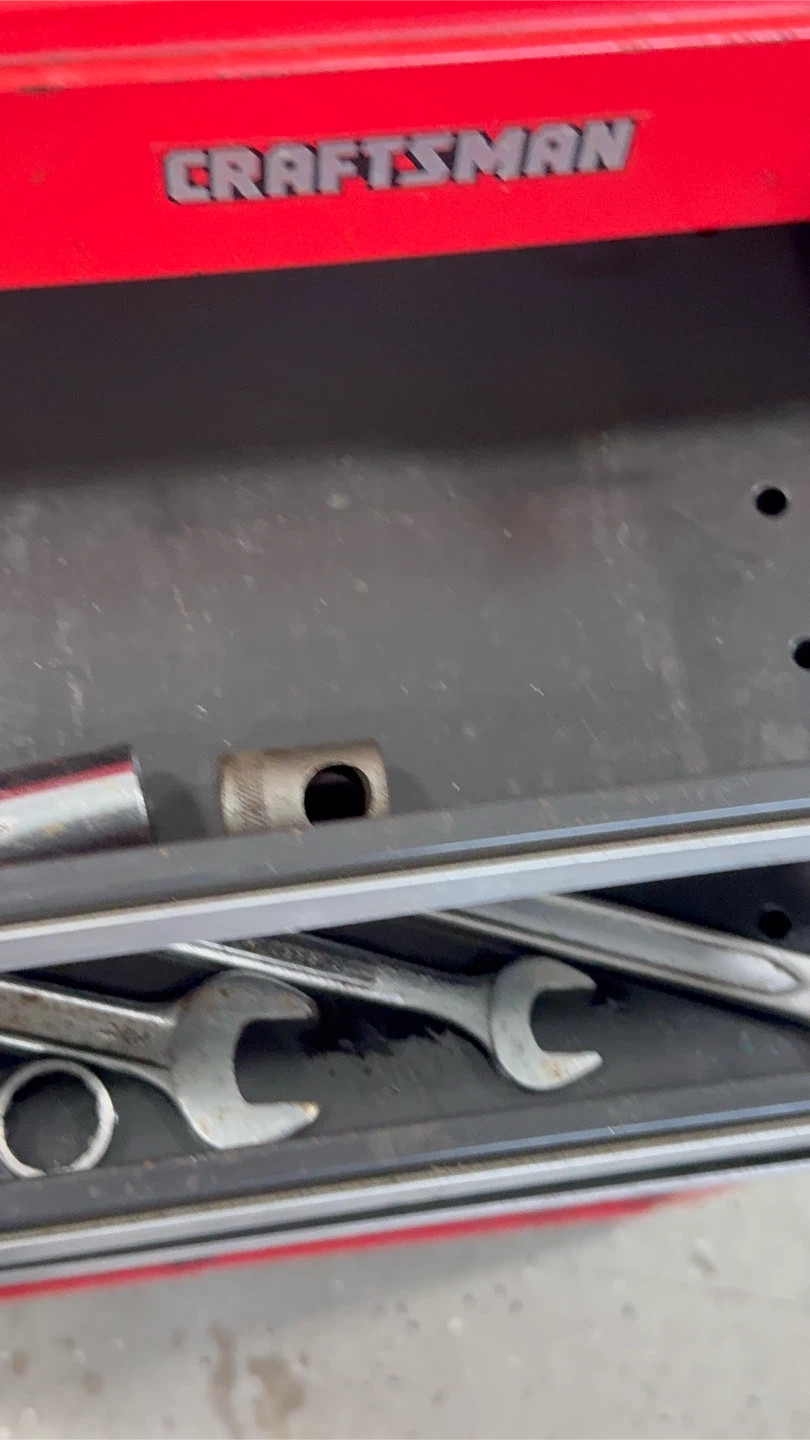 Craftsman Rolling Tool Chest and Top Box - photo 5