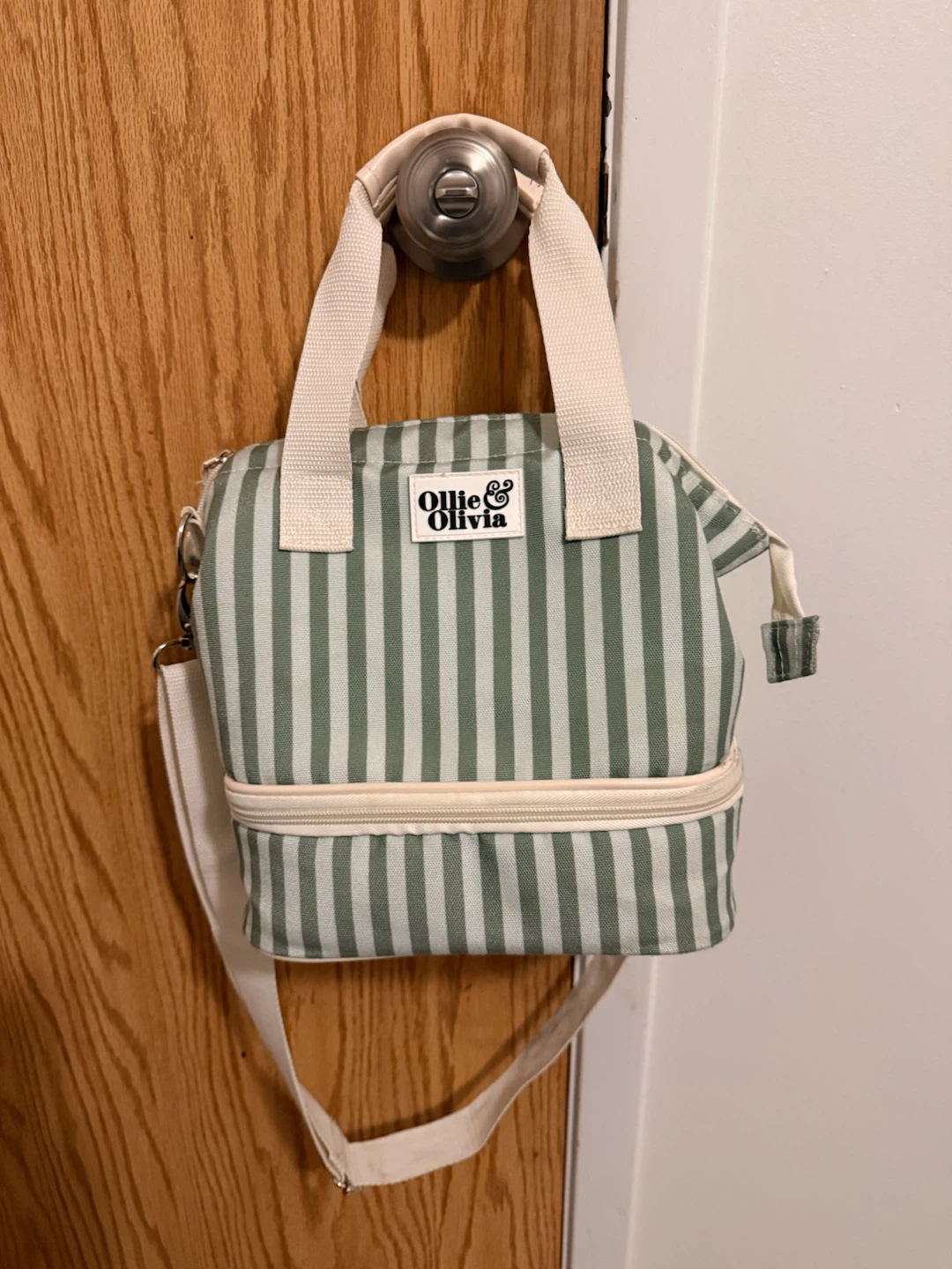 Ollie & Olivia striped lunch bag