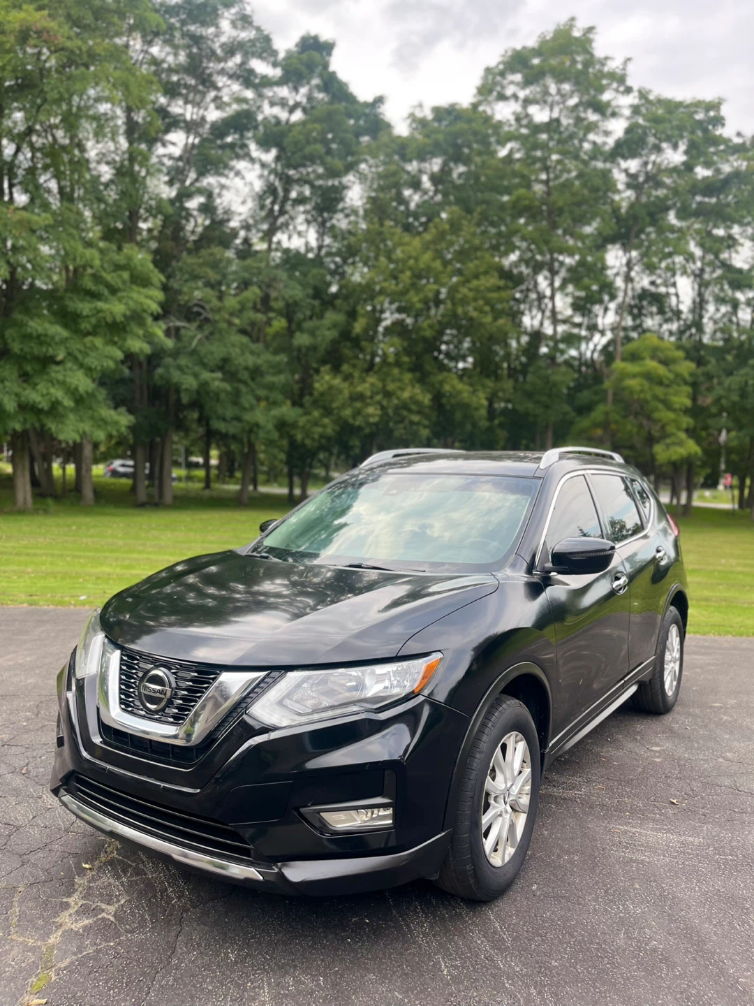 2019 Nissan Rogue SV- Urgent Sale