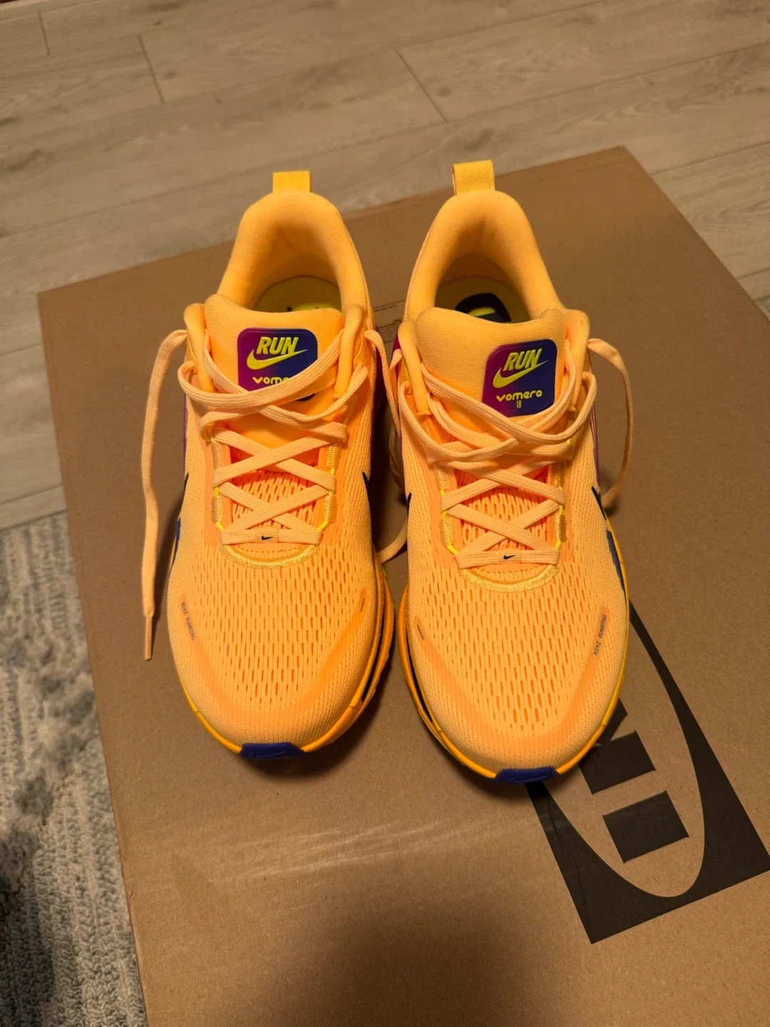 Nike Air Zoom Vomero 18 Running Shoes