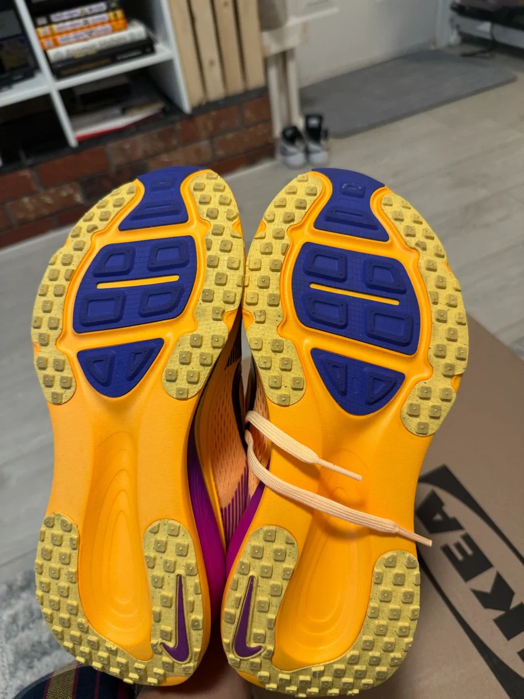 Nike Air Zoom Vomero 18 Running Shoes - photo 4