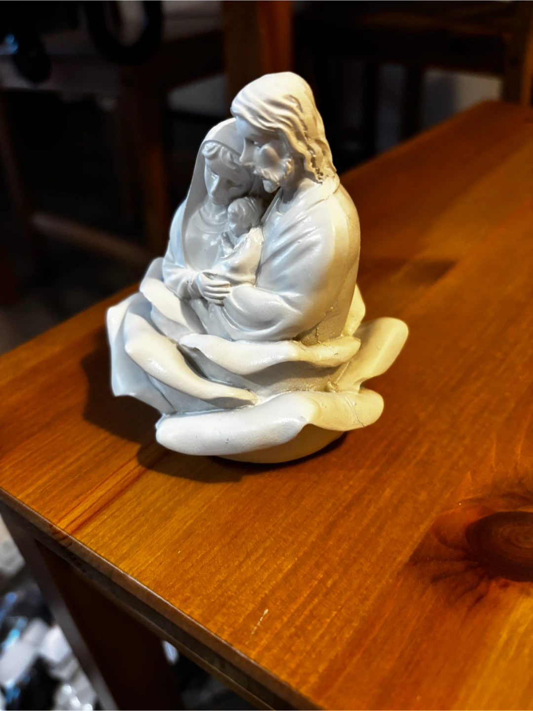 Holy Family Figurine - photo 2