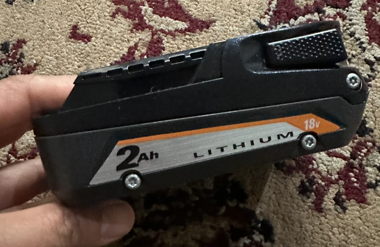 Ridgid 18V 2Ah Lithium-Ion Battery - photo 2