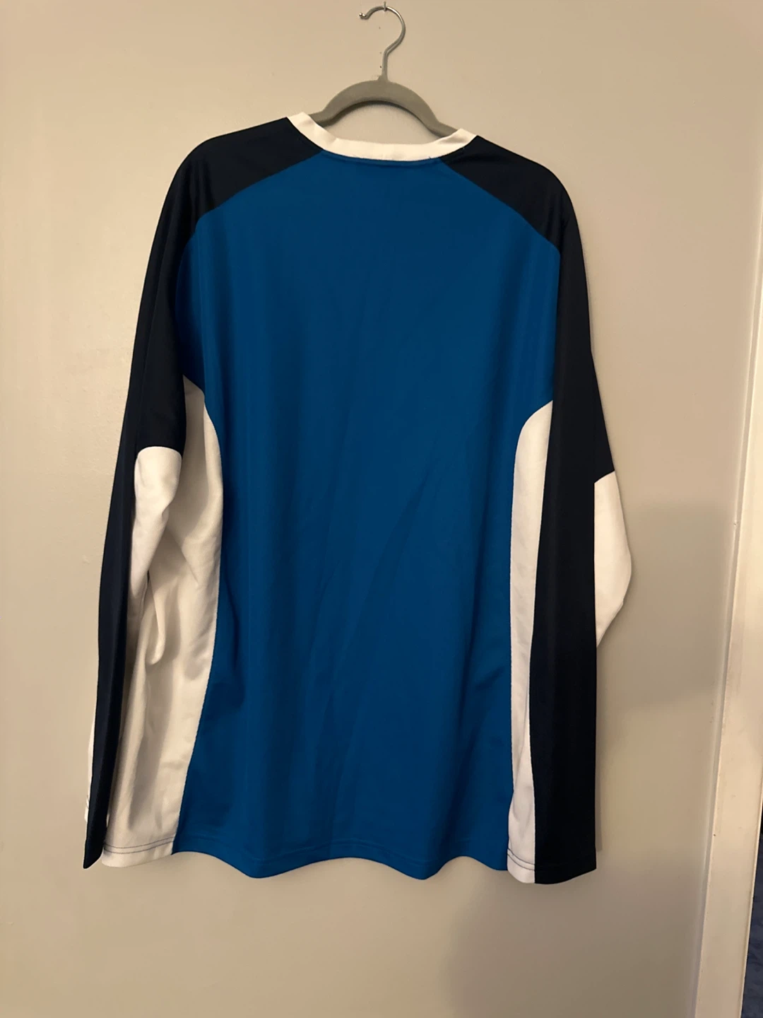 Nike Long Sleeve Athletic Shirt - photo 3