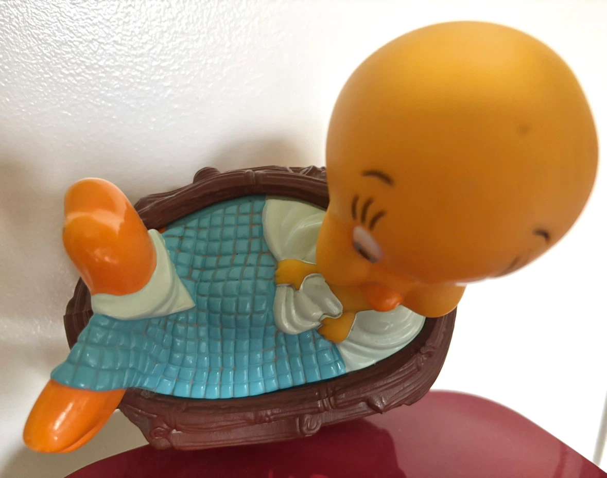 1996 Westclox Tweety Bird Digital Alarm Clock - photo 3