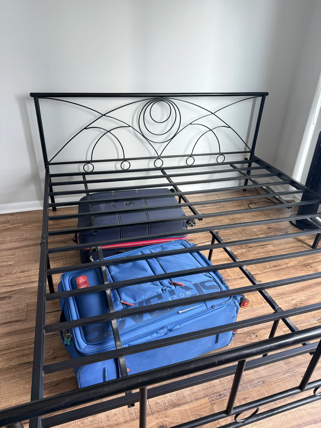 Black Metal King Size Bed Frame - photo 2