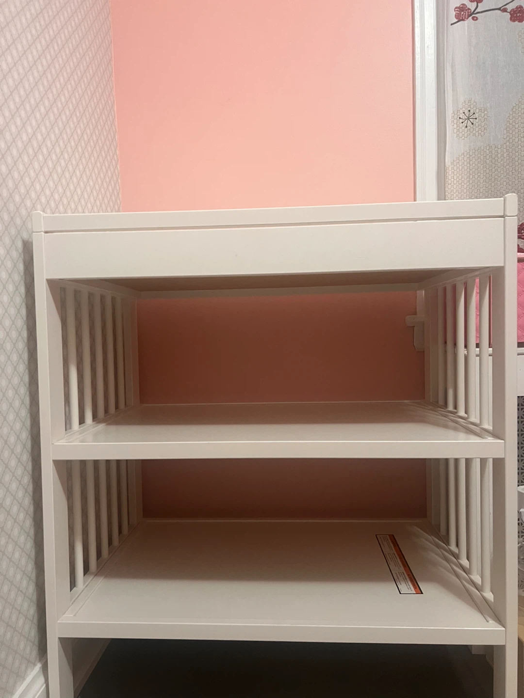 IKEA Changing Table with brand new VÄDRA Mat and - photo 2