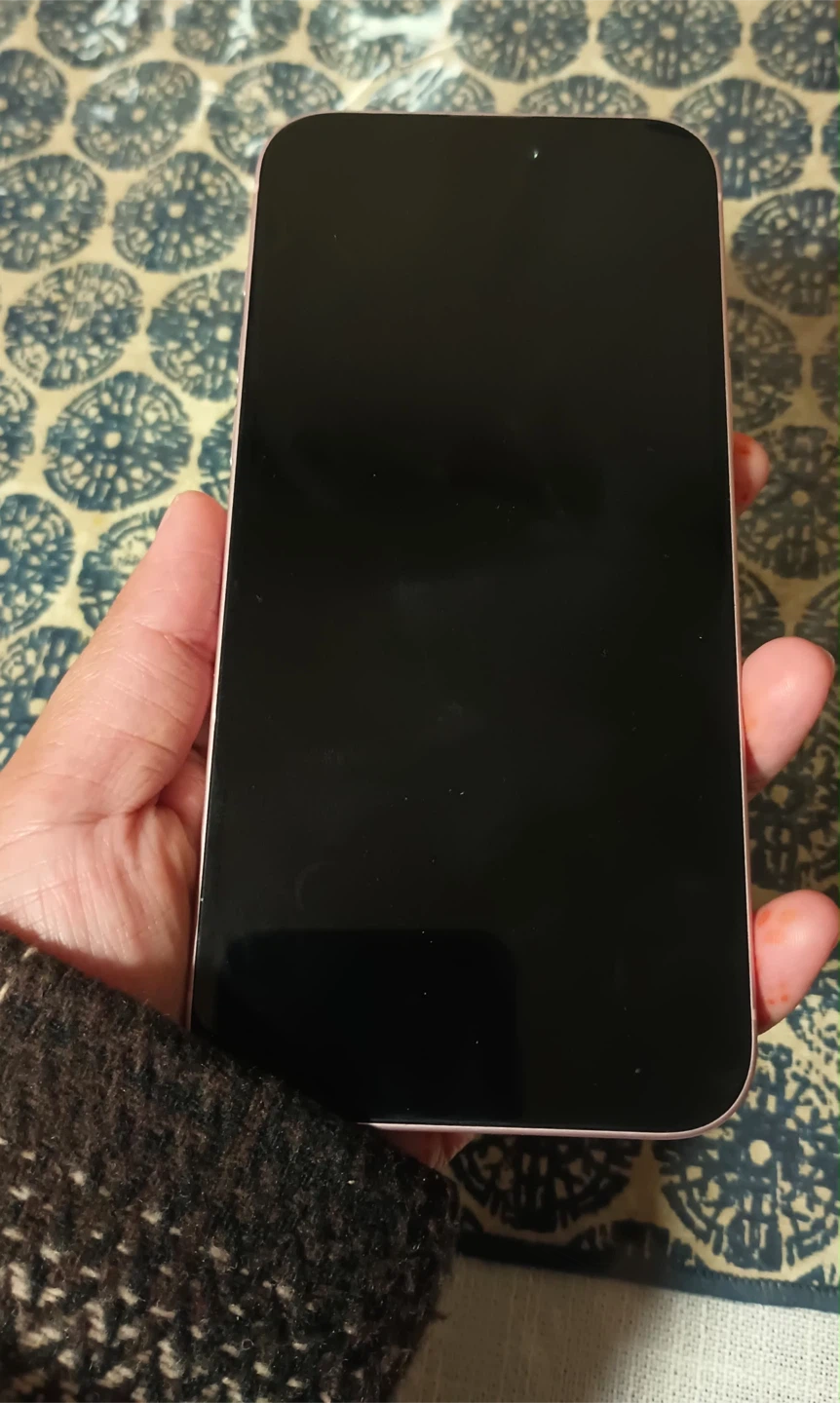 Pink Apple iPhone 15 plus unlocked - photo 2